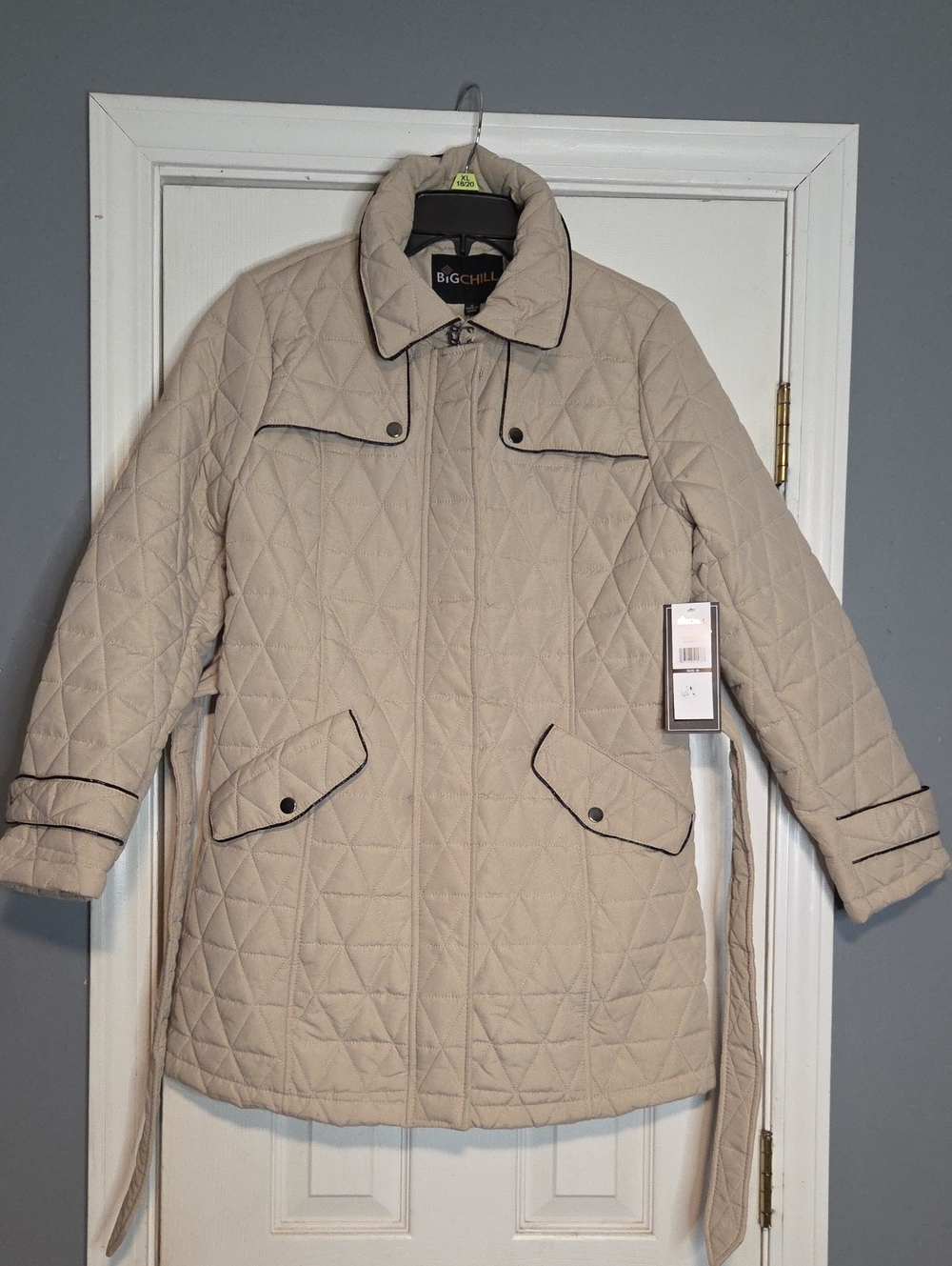 Big Chill Quilted Beige Puffer Coat with Contrast Piping